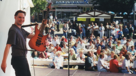Diese Reise war legendär... Am frühen Abend im Vorprogramm von den Puhdys und Frank Zander ; am Morgen dann waren wir die Frühstücksmusik für ca. 200 Geburtstagsjubiläre.